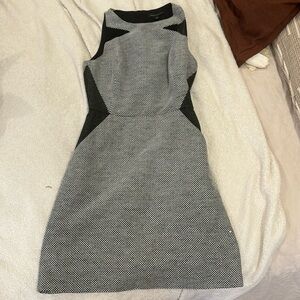 Banana Republic dress size 0 - black white design pockets! Business cocktail